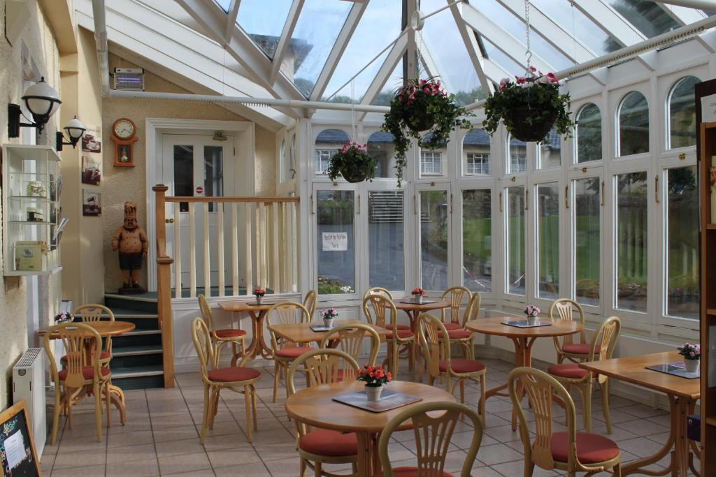 Lambert Manor Hotel Grange-over-Sands Exterior photo